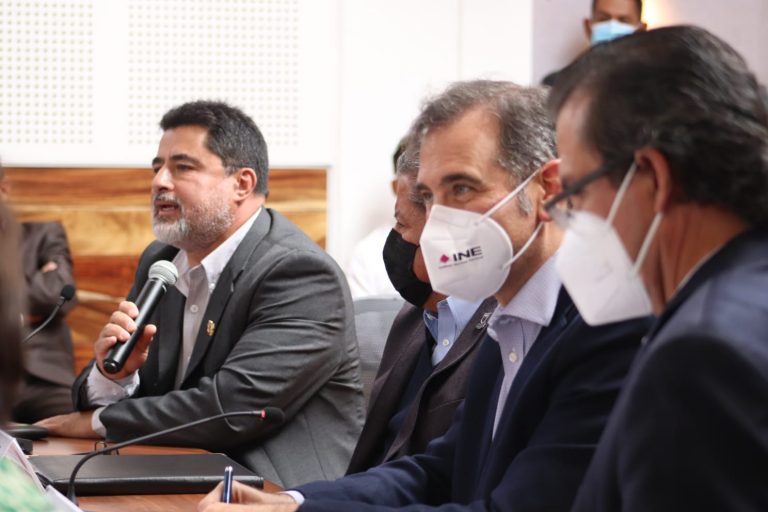 Reunión de trabajo entre funcionarios del INE con integrantes del Consejo Local del estado de Zacatecas