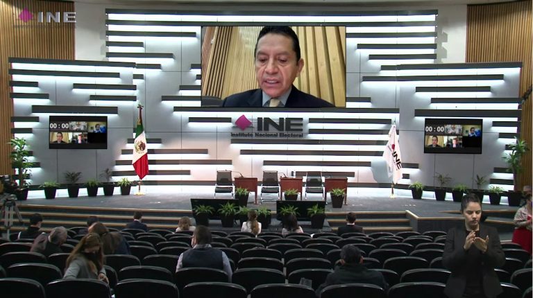 Panel de Discusión: Educación para la Democracia ¿trabajo permanente?.