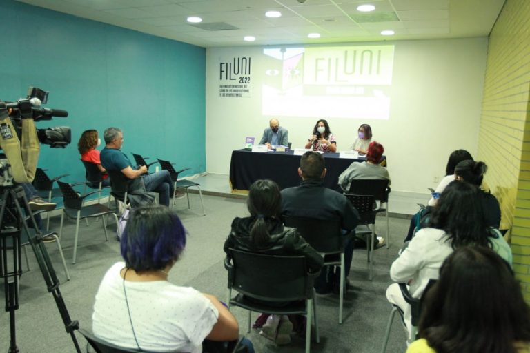 Martín Faz Mora, Consejero Electoral del INE en la Presentación del libro "La paridad, una realidad aún por construir en los congresos locales de México" en el marco de la Feria Internacional del libro de las Universitarias y Universitarios 2022.