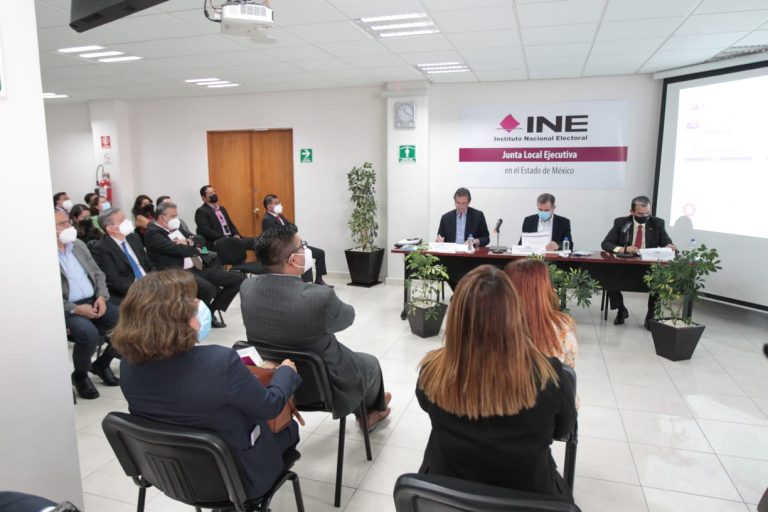 Reunión con la estructura del INE Estado de México.