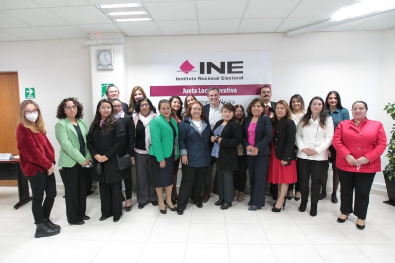 Reunión con la estructura del INE Estado de México.