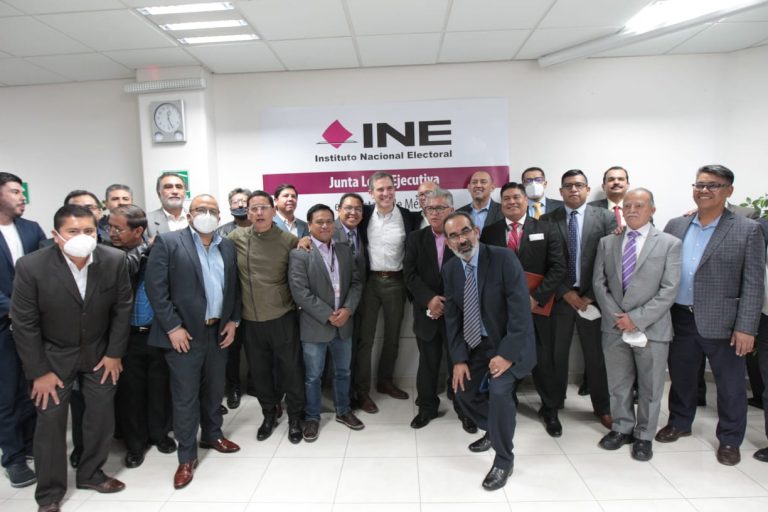 Reunión con la estructura del INE Estado de México.