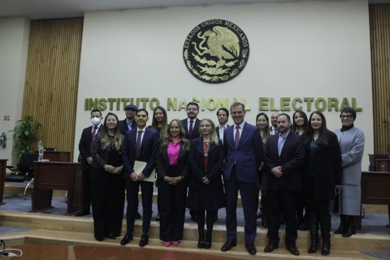 Firma del Convenio de Colaboración entre el Instituto Nacional Electoral y La Secretaría Ejecutiva del Sistema Nacional Anticorrupción.