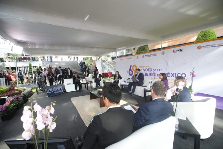 69 Aniversario del Voto de las Mujeres en México.