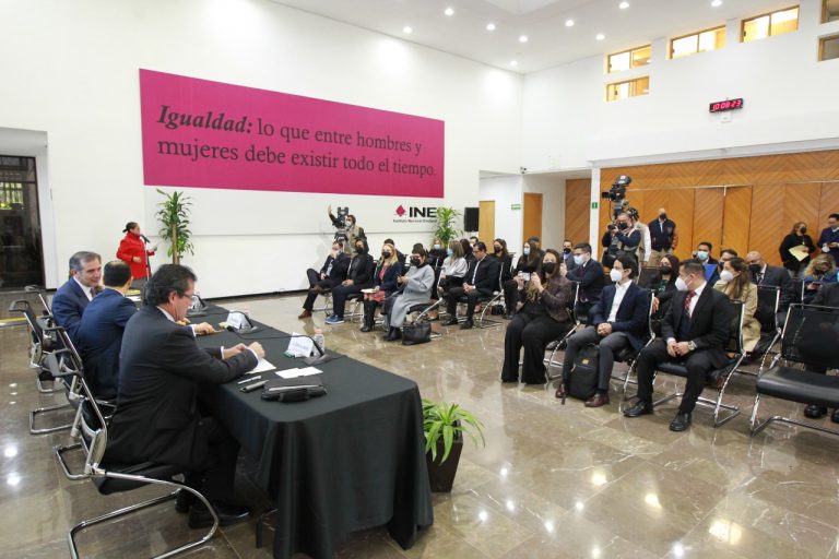 Firma del Convenio de Colaboración entre el Instituto Nacional Electoral y La Secretaría Ejecutiva del Sistema Nacional Anticorrupción.