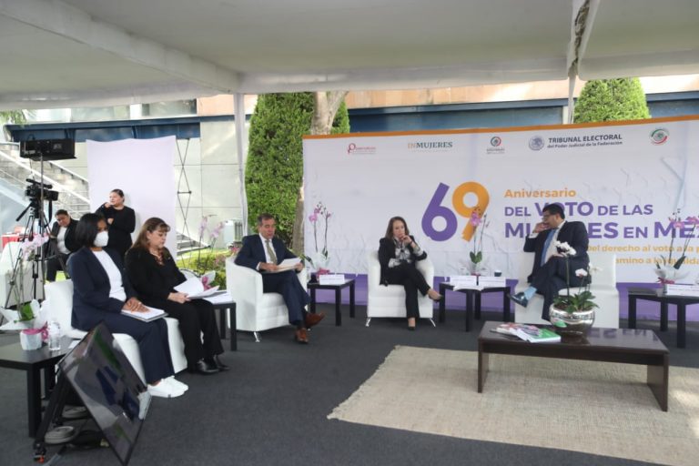 69 Aniversario del Voto de las Mujeres en México.
