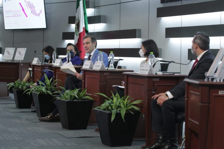 Presentación de la obra “Informe País 2020: El curso de la democracia en México”.