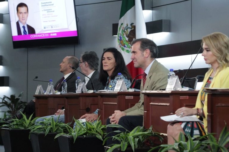 Ceremonia Institucional con motivo del Décimo Aniversario Luctuoso, Maestro Alonso Lujambio Irázabal.