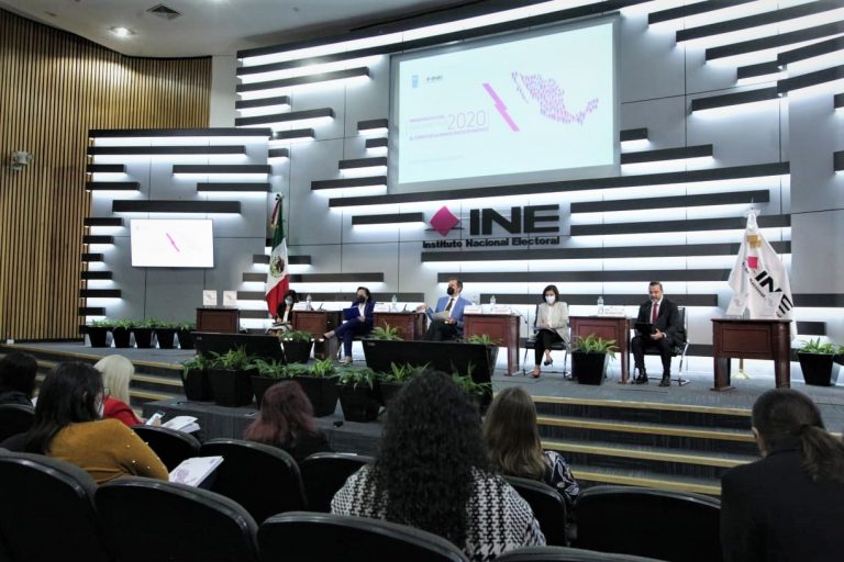 Presentación de la obra “Informe País 2020: El curso de la democracia en México”.