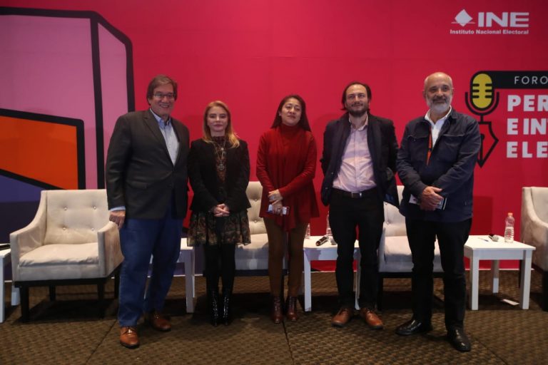 Mesa. Periodismo de investigación en democracia: diagnóstico y futuro.