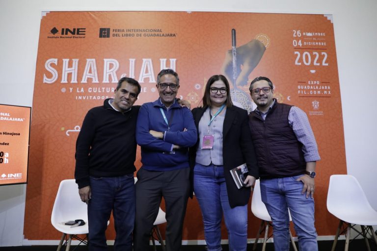 Mesa de análisis sobre el libro "Democracia y verdad. Una historia breve" de Sophia Rosenfeld.