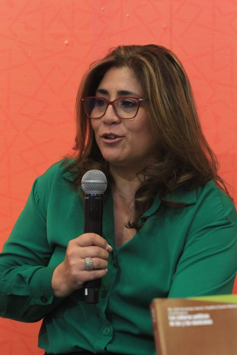 Angélica Cazarín Martínez, Coordinadora.