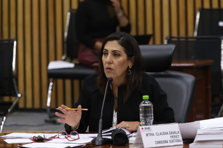 Claudia Zavala Pérez, Consejera Electoral.