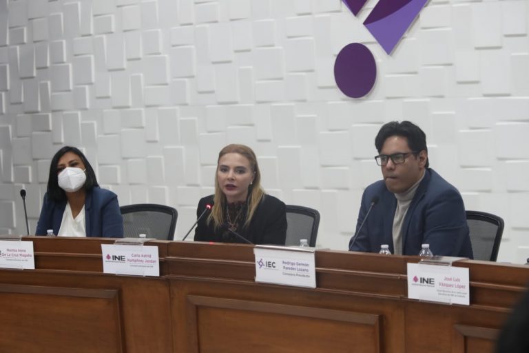 Reunión con el Consejo del Instituto Electoral de Coahuila.