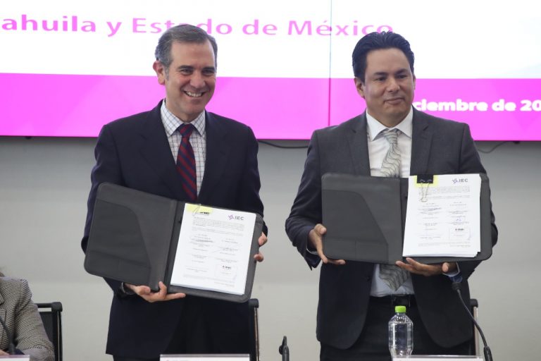 Lorenzo Córdova Vianello, Consejero Presidente del INE y  Rodrigo Paredes Consejero Presidente del OPL del Estado de Coahuila.
