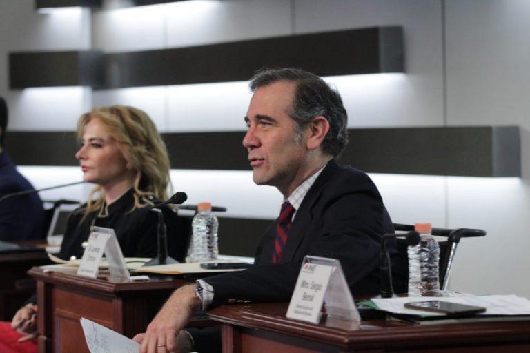 Carla Humphrey Jordan Consejera Electoral y Lorenzo Córdova Vianello, Consejero Presidente del INE.