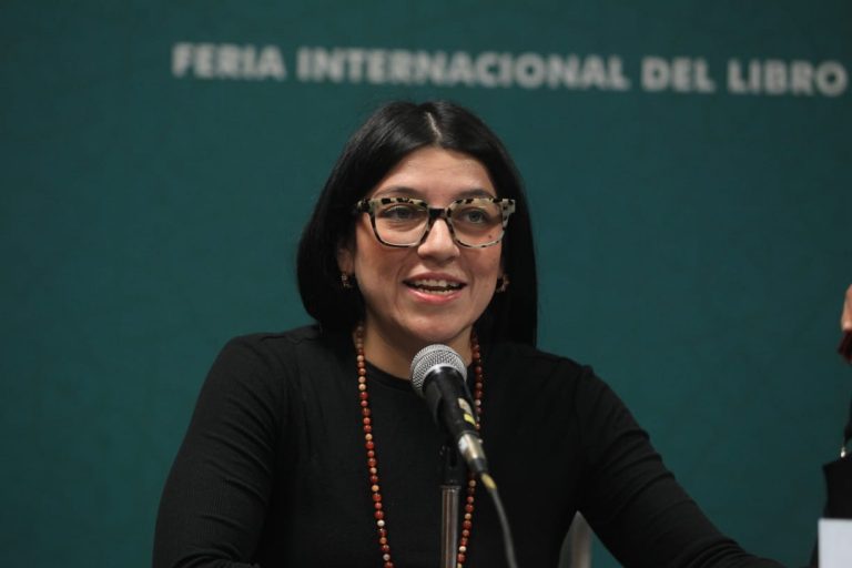 Liliana Díaz de León, Moderadora.