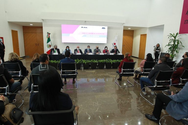 Firma de Convenio de Colaboración entre el INE y la CANIEM.