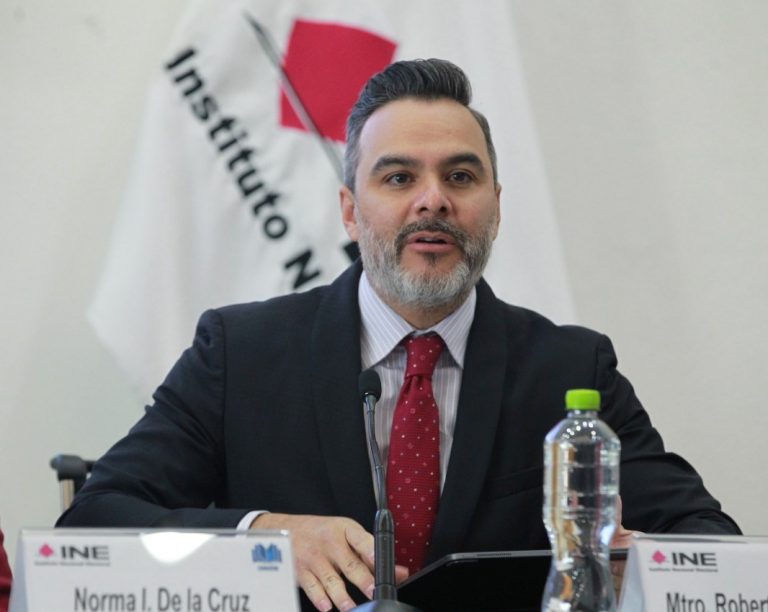 Roberto Heycher Cardiel Soto, Director Ejecutivo de Capacitación Electoral y Educación Cívica del INE.