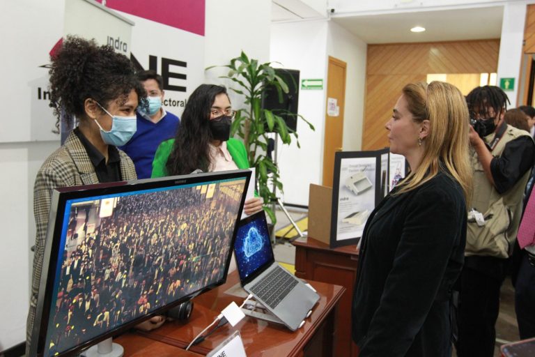 Inauguración: Exposición tecnología aplicada para Procesos Electorales y de Participación Ciudadana.