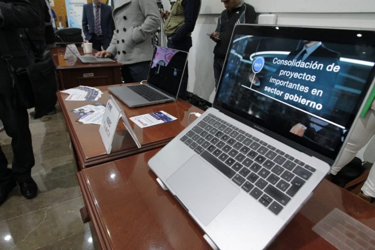 Inauguración: Exposición tecnología aplicada para Procesos Electorales y de Participación Ciudadana.