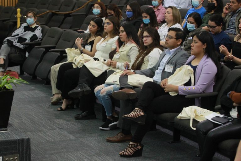 Acto de premiación del Concurso Nacional “Tejiendo redes ciudadanas por juventudes diversas”.