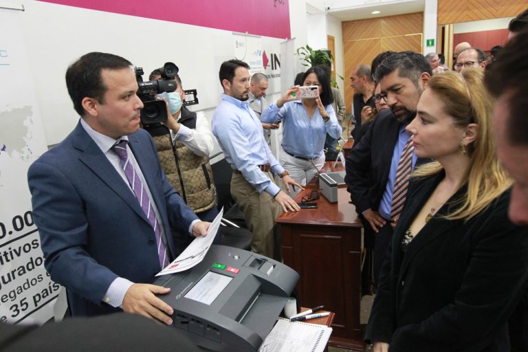 Inauguración: Exposición tecnología aplicada para Procesos Electorales y de Participación Ciudadana.