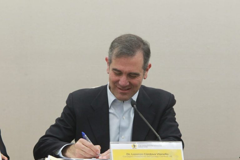 Lorenzo Córdova Vianello, Consejero Presidente del INE en la Firma del Convenio General de Apoyo y Colaboración para el Fomento de la Cultura Cívica Democrática en el Estado de Nuevo León.