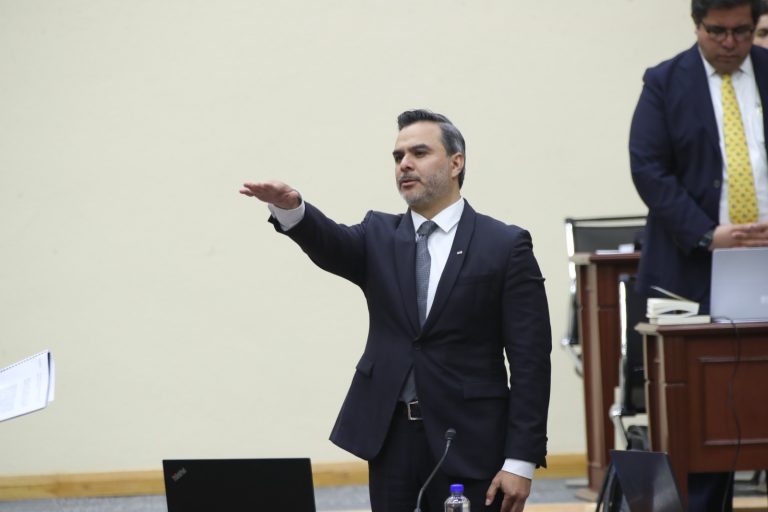 Toma de protesta del Mtro. Roberto Heycher Cardiel Soto como encargado de la Secretaría Ejecutiva del INE.