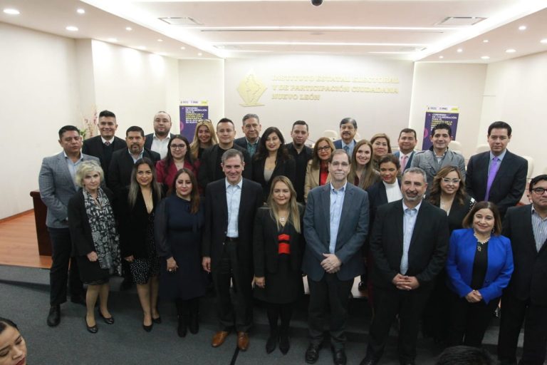 Firma del Convenio General de Apoyo y Colaboración para el Fomento de la Cultura Cívica Democrática en el Estado de Nuevo León.