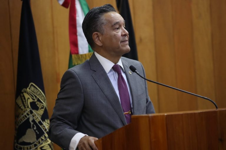 Raúl Contreras Bustamante, Director de la Facultad de Derecho de la UNAM.