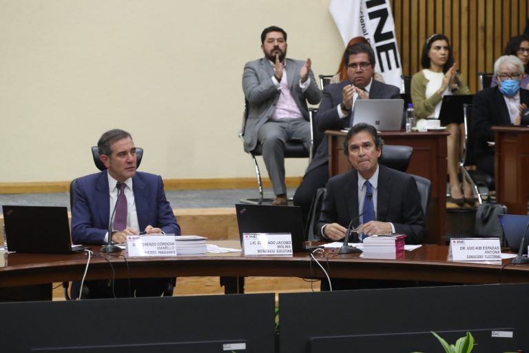 Lorenzo Córdova Vianello Consejero Presidente y Edmundo Jacobo Molina, Secretario Ejecutivo.