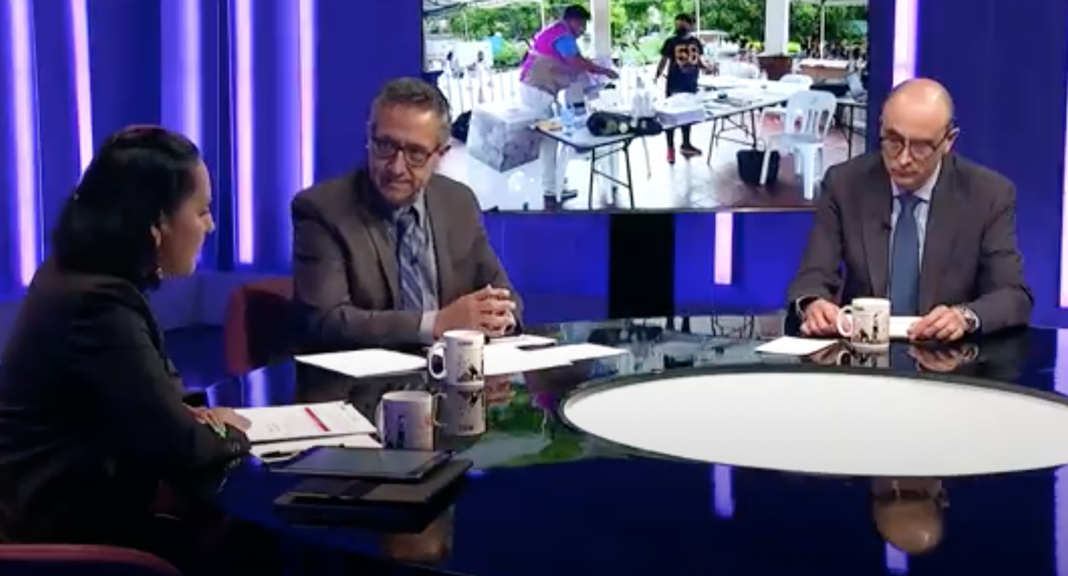 Democracia en la Mesa Foro Global de Democracia Directa Moderna