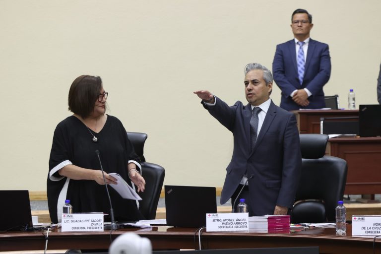 Toma de protesta de Miguel Ángel Patiño Arroyo como encargado del despacho de la Secretaría Ejecutiva.