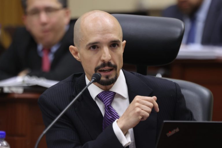 Arturo Castillo Loza, Consejero Electoral.