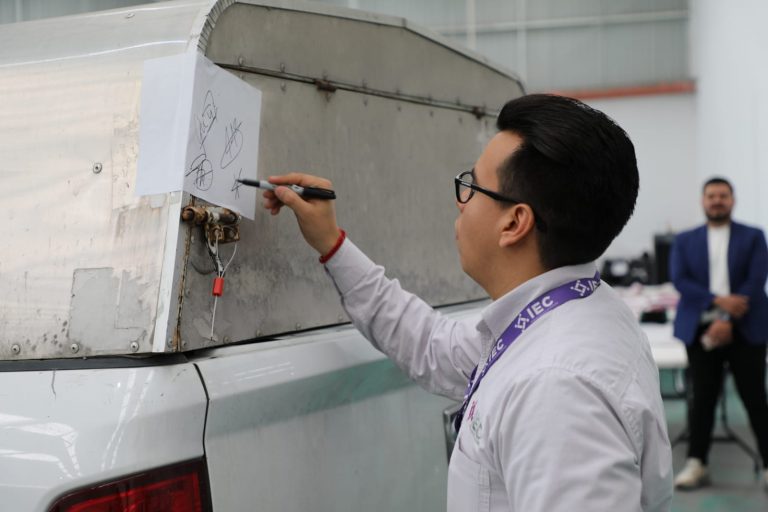 Inicio de la entrega de paquetes electorales a las juntas locales del estado de Coahuila.