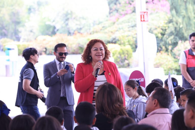 Dulce María Corina Villegas Guarneros, Diputada de MORENA.