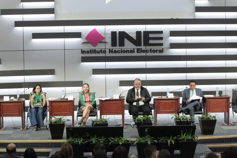 Presentación del libro Atención de denuncias de Violencia Política Contra las Mujeres en Razón de Género.