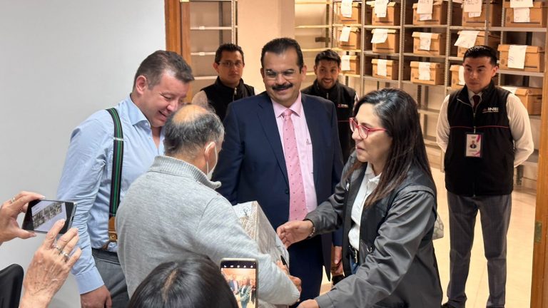 Preparación de las mesas, conteo de votos en el extranjero por internet de los estado de Coahuila y Estado de México