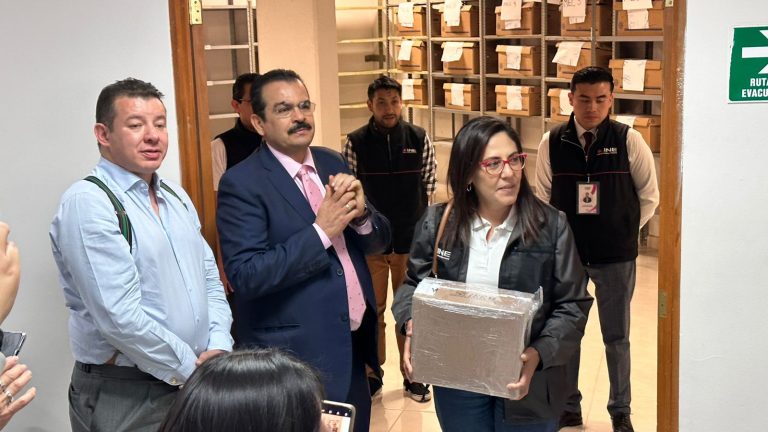 Preparación de las mesas, conteo de votos en el extranjero por internet de los estado de Coahuila y Estado de México