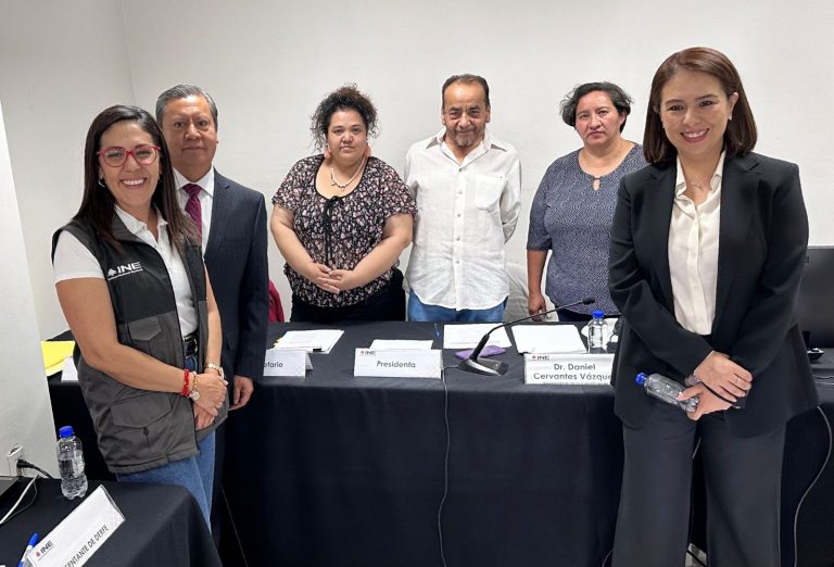 Preparación de las mesas, conteo de votos en el extranjero por internet de los estado de Coahuila y Estado de México