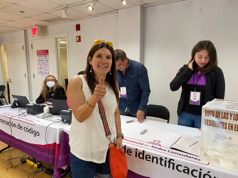 Voto presencial con sedes consulares.