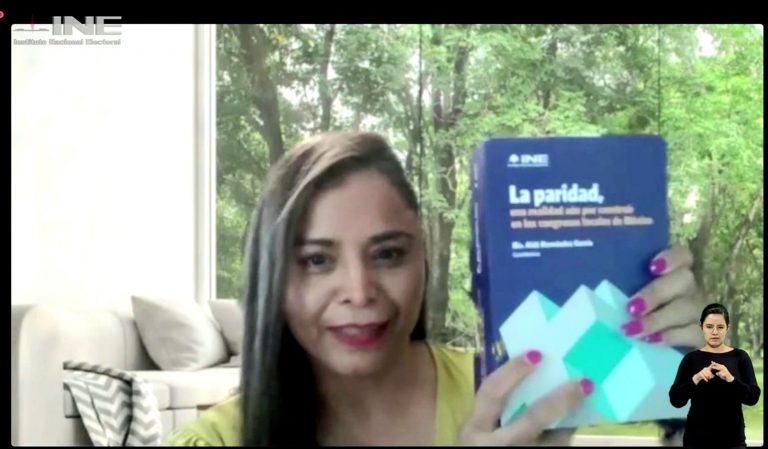 Cecilia Sarabia Ríos, Profesora, investigadora del departamento de Estudios de Administración Pública del Colegio de la Frontera Norte, Chihuahua.