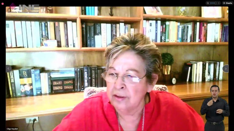 Olga Haydeé Flores Velásquez, Maestra y política mexicana integrante de la Red de Mujeres Plurales de Sonora y fundadora de la Red Nacional de Mujeres en Plural.