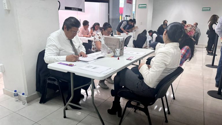 Preparación de las mesas, conteo de votos en el extranjero por internet de los estado de Coahuila y Estado de México