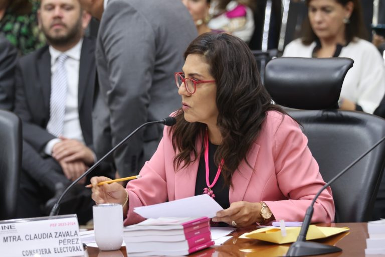 Claudia Zavala Pérez, Consejera Electoral.