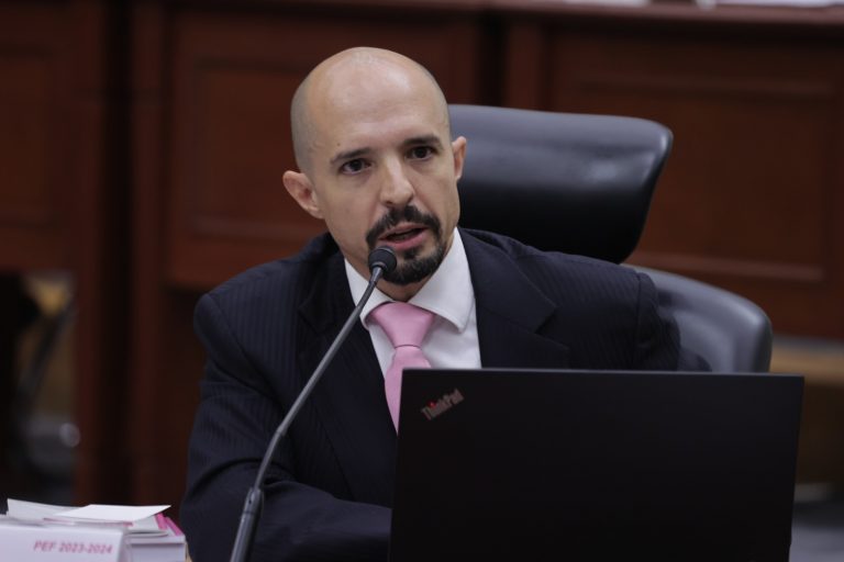 Arturo Castillo Loza, Consejero Electoral.