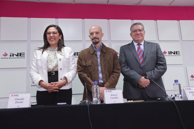 Conferencia de prensa sobre el voto desde el extranjero para los Procesos Electorales Federales y Locales 2023-2024.