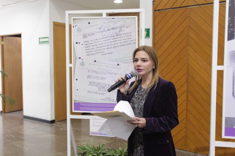Carla Humphrey Jordan, Consejera Electoral en la Inauguración de la exposición fotográfica.