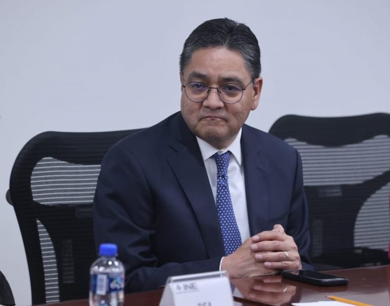 Hugo Patlán Matehuala, Encargado del despacho de la dirección Jurídica del INE.